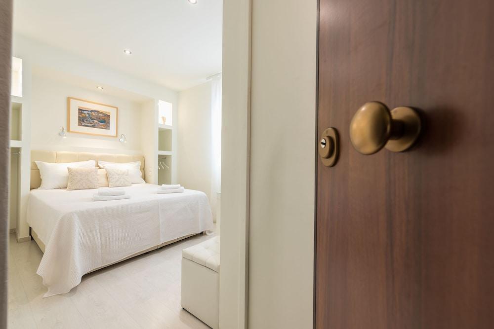 Dema Luxury Suites - Perikleous E1 Atenas Exterior foto